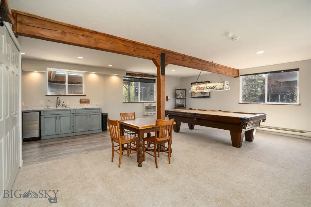 9704 River Road Bozeman MT 59718
