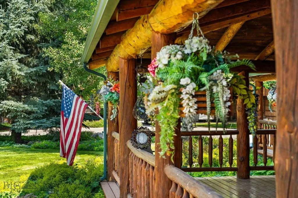 9704 River Road Bozeman MT 59718