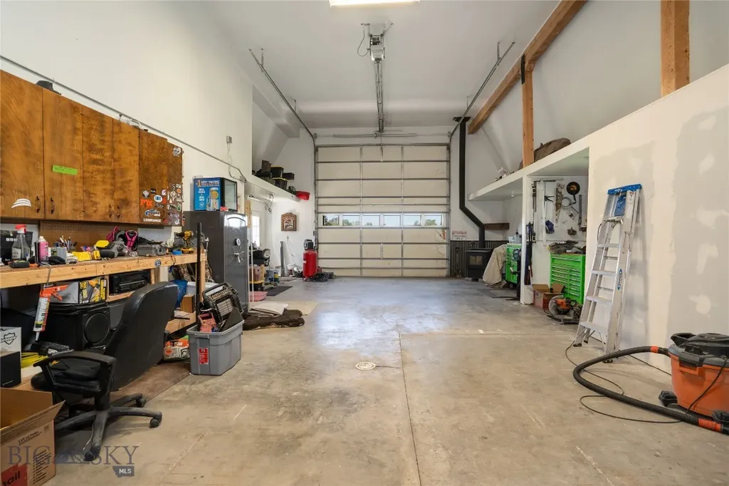 9704 River Road Bozeman MT 59718