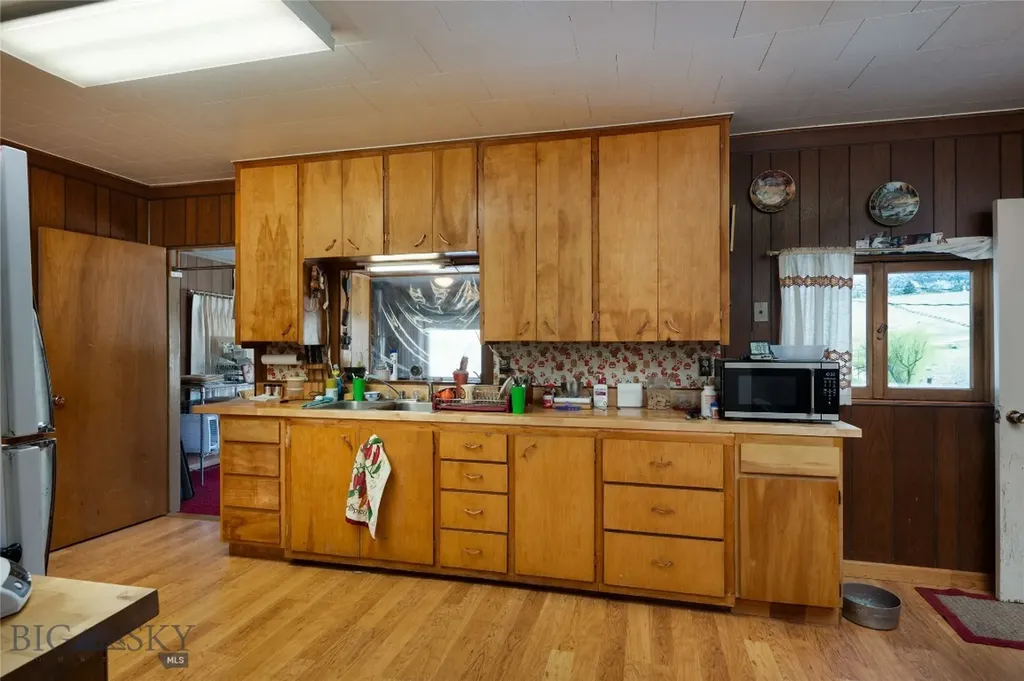 209 E Idaho Street Virginia City MT 59755