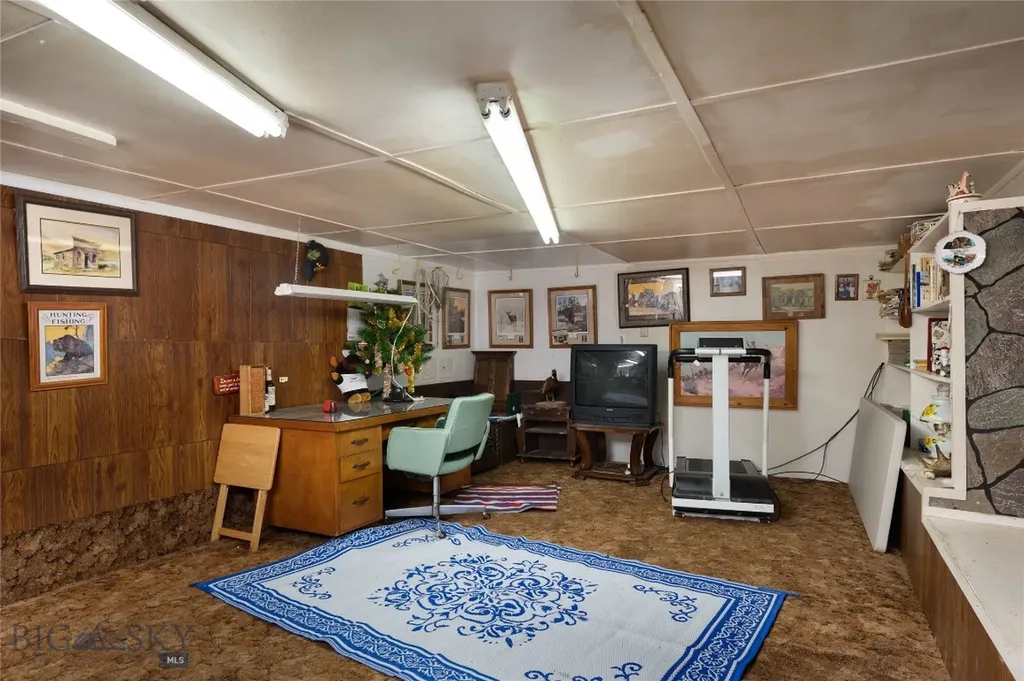 209 E Idaho Street Virginia City MT 59755