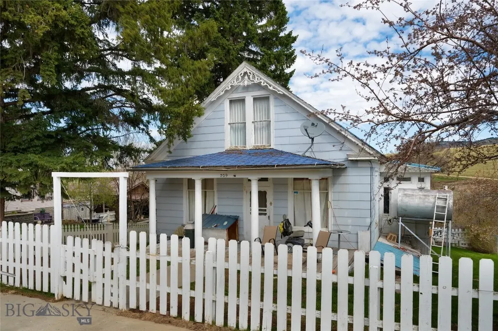 209 E Idaho Street Virginia City MT 59755