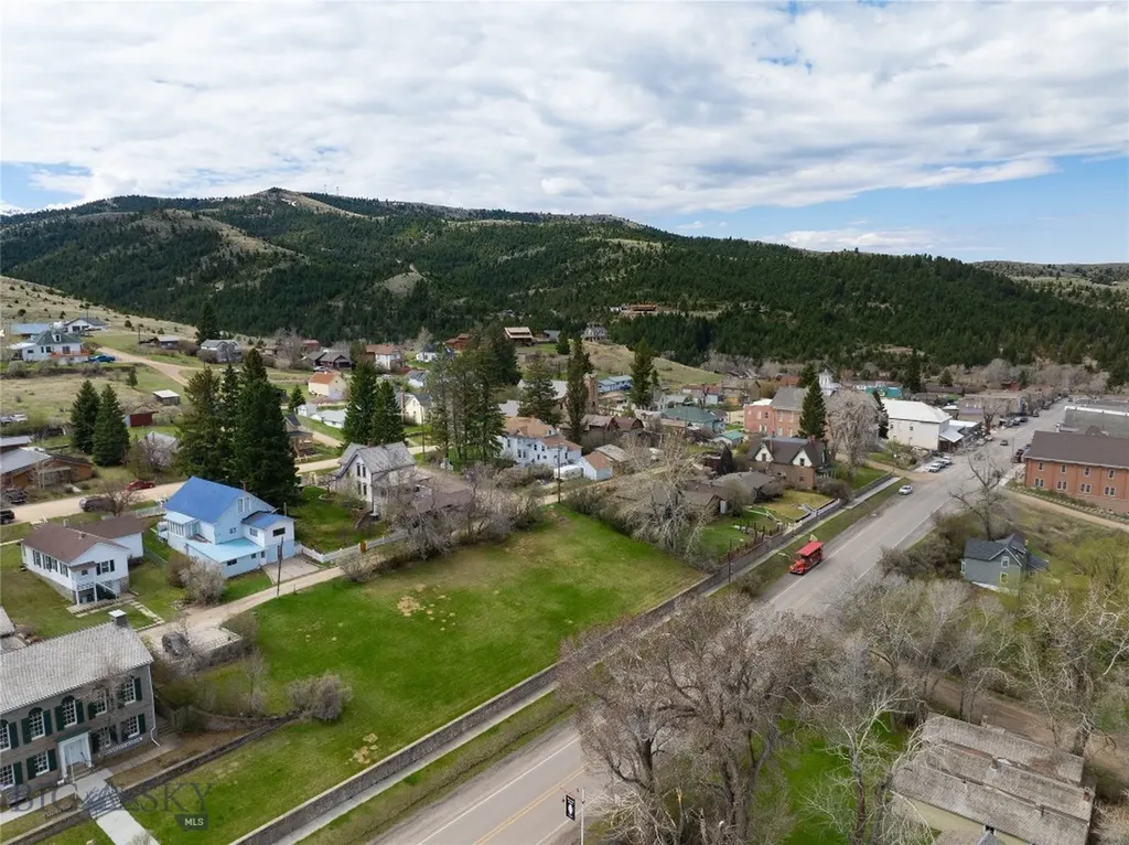 209 E Idaho Street Virginia City MT 59755