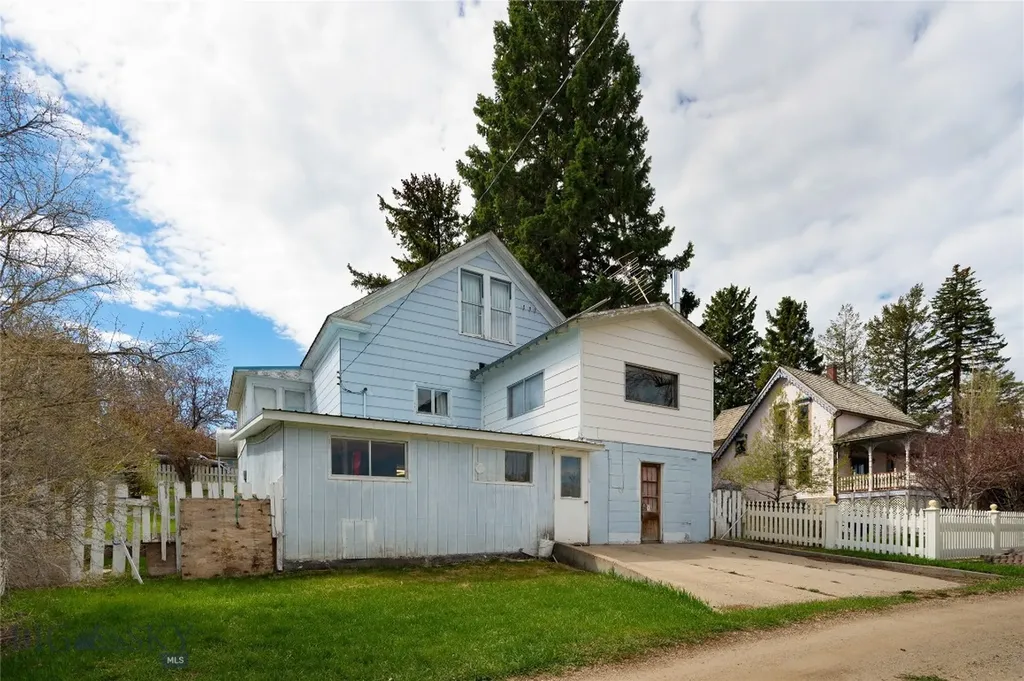 209 E Idaho Street Virginia City MT 59755