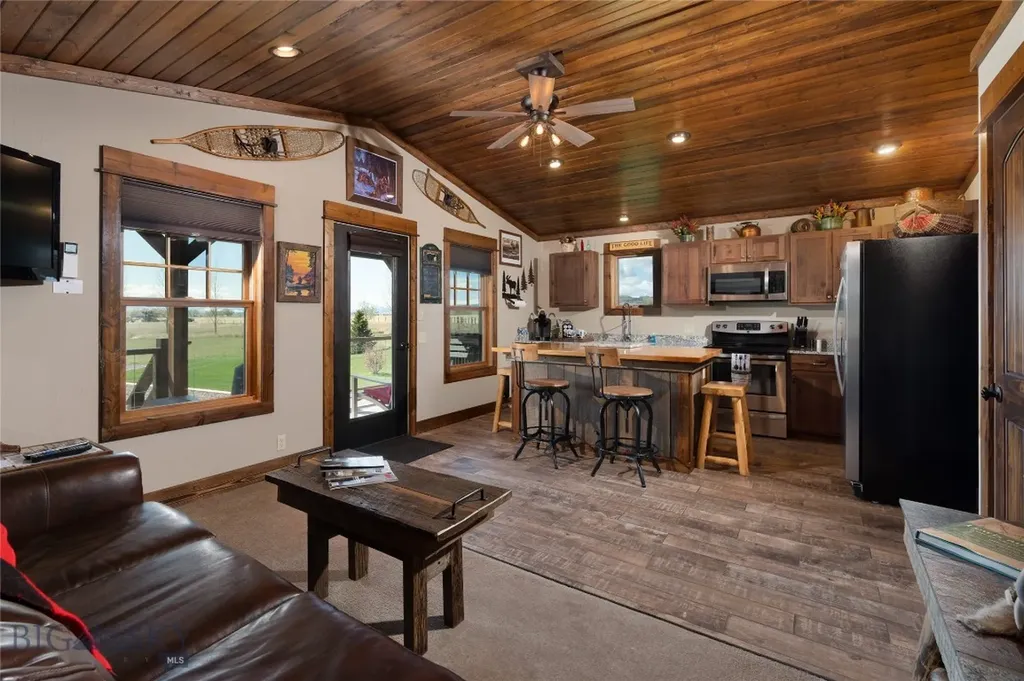 5469 Us Highway 287 Ennis MT 59740