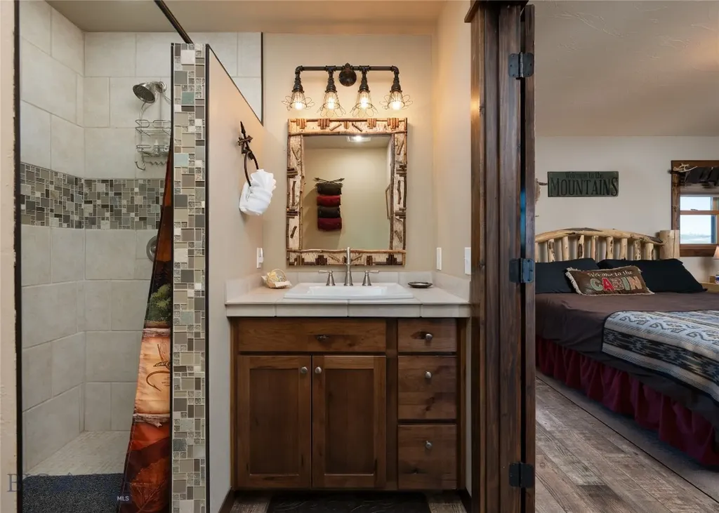 5469 Us Highway 287 Ennis MT 59740