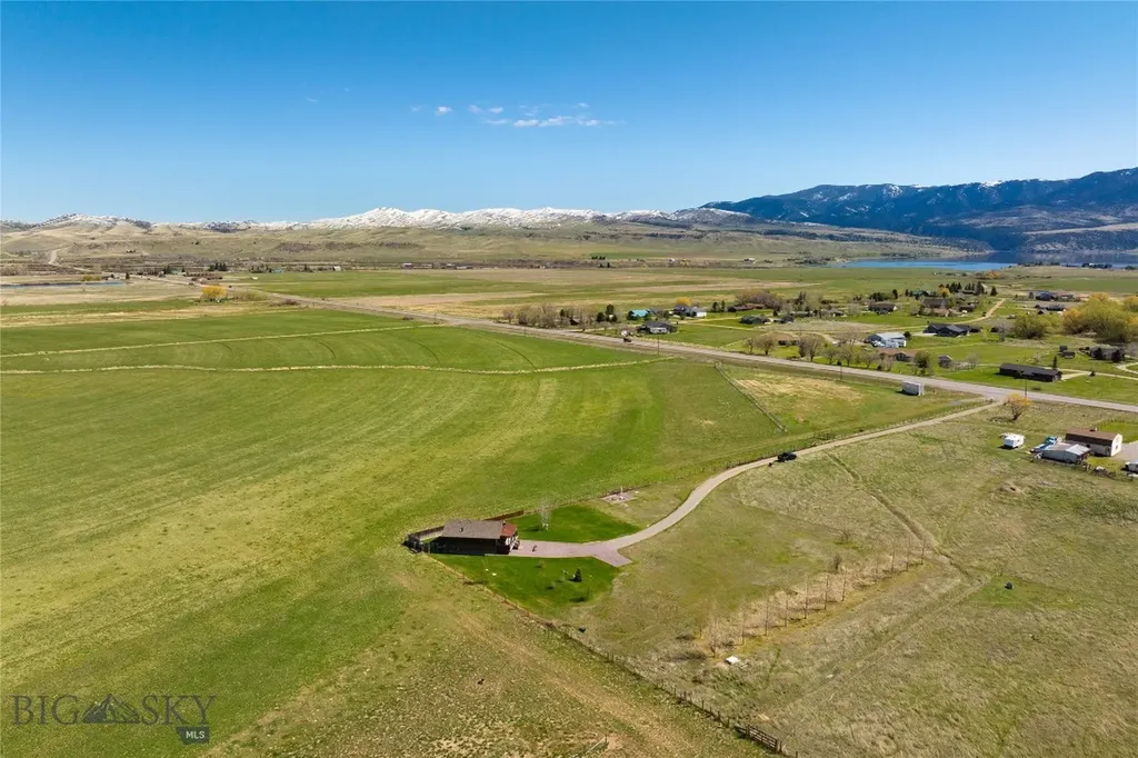 5469 Us Highway 287 Ennis MT 59740