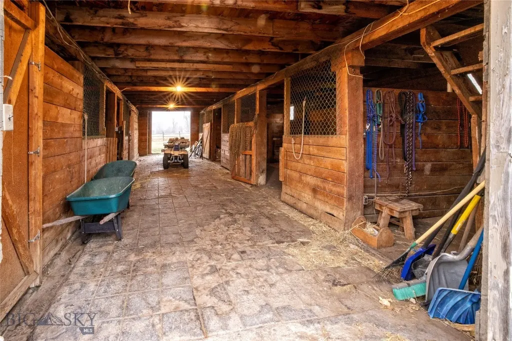 13830 (Tract B) Cottonwood Road Bozeman MT 59718