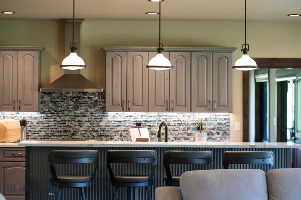 13011 Cottonwood Canyon Road Bozeman MT 59718