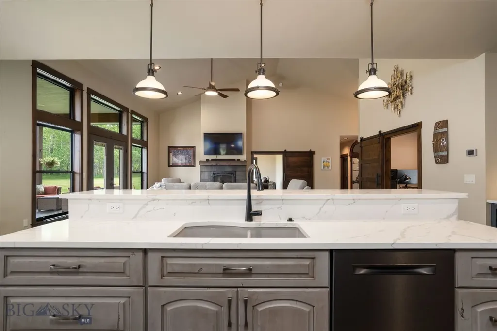 13011 Cottonwood Canyon Road Bozeman MT 59718