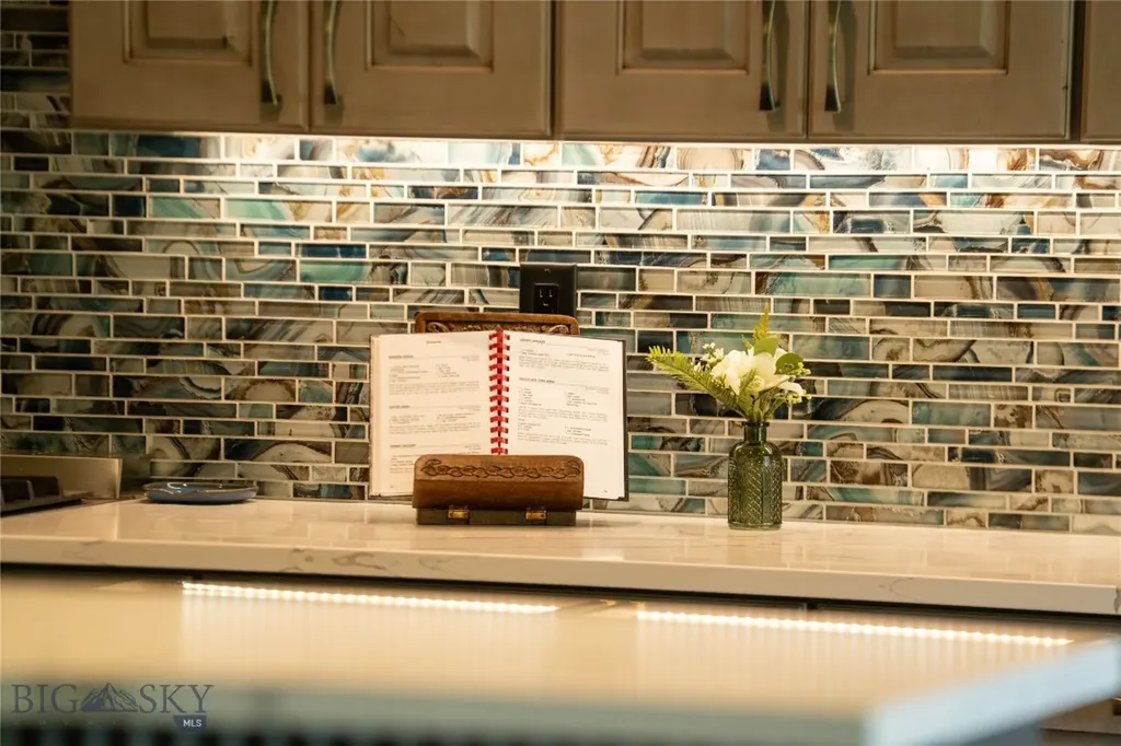 13011 Cottonwood Canyon Road Bozeman MT 59718