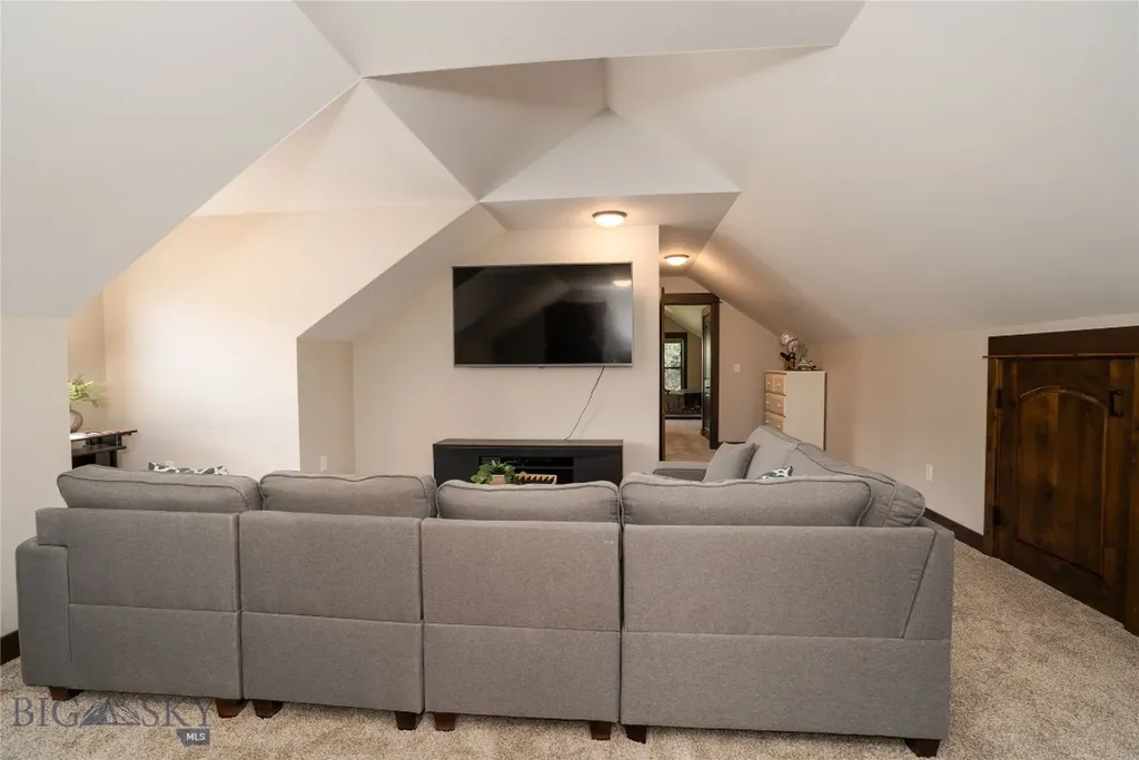 13011 Cottonwood Canyon Road Bozeman MT 59718