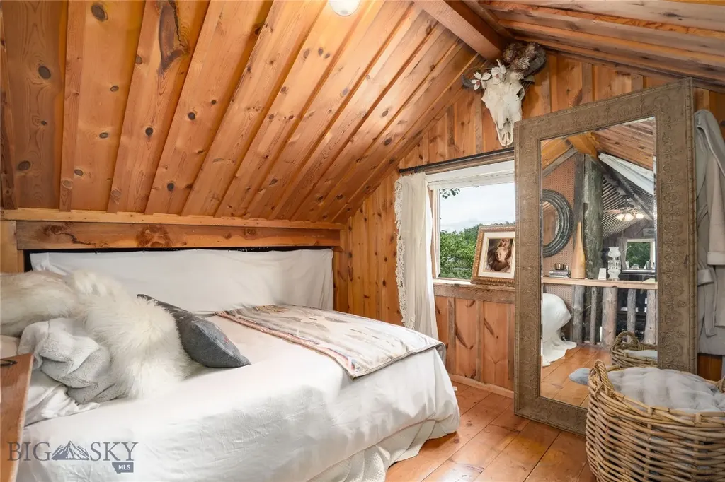 13011 Cottonwood Canyon Road Bozeman MT 59718