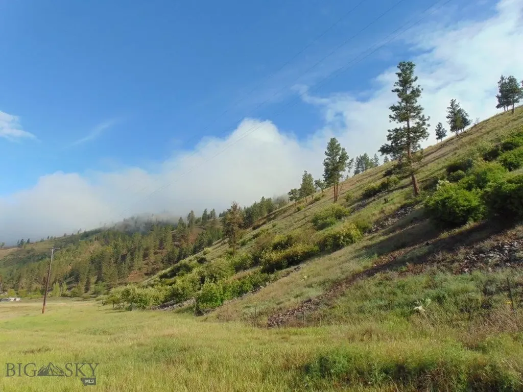 27235 Lazy Springs Road Clinton MT 59825