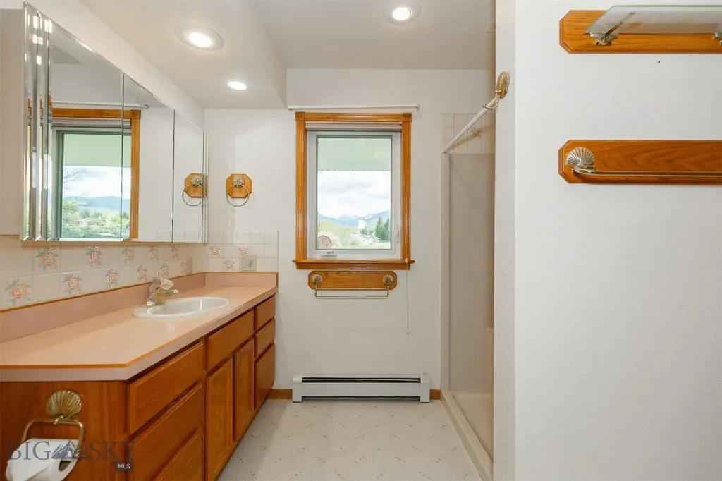 507 E Poppleton Sheridan MT 59749