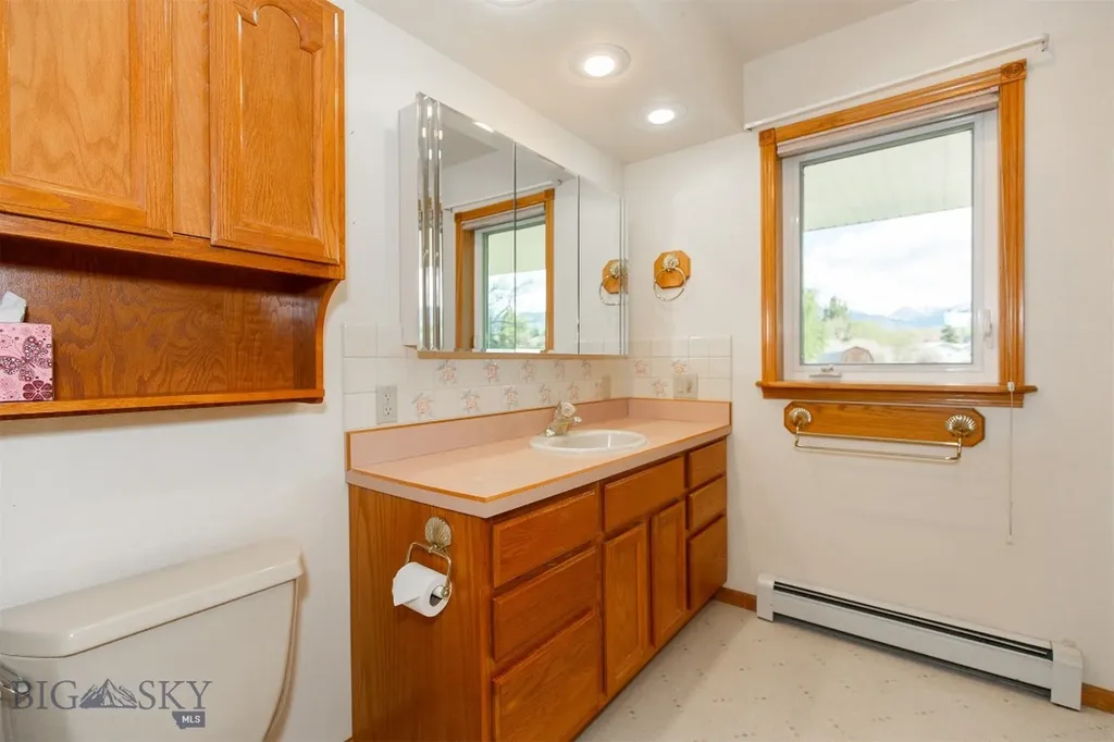 507 E Poppleton Sheridan MT 59749