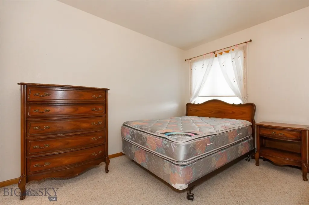 507 E Poppleton Sheridan MT 59749