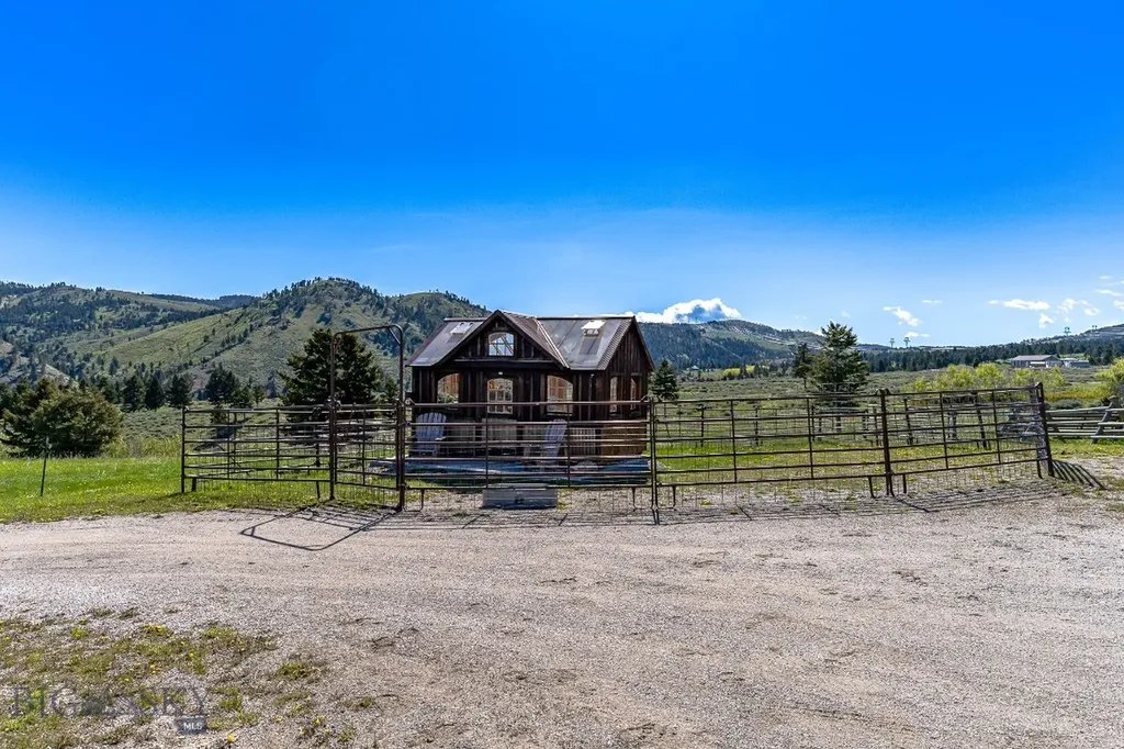 347 Upper Ross Gulch Road Townsend MT 59644