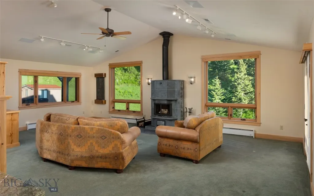 2355 Sawmill Road Bozeman MT 59715