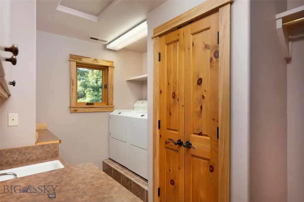 2355 Sawmill Road Bozeman MT 59715