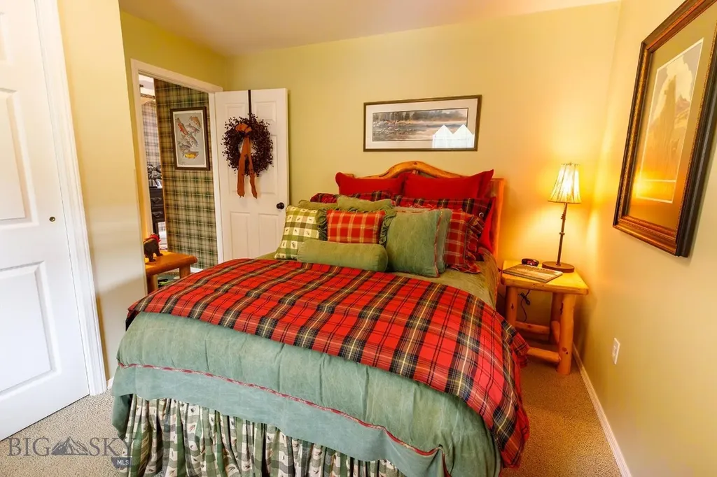 23 And 24 Moose Haven Loop Mcleod MT 59052