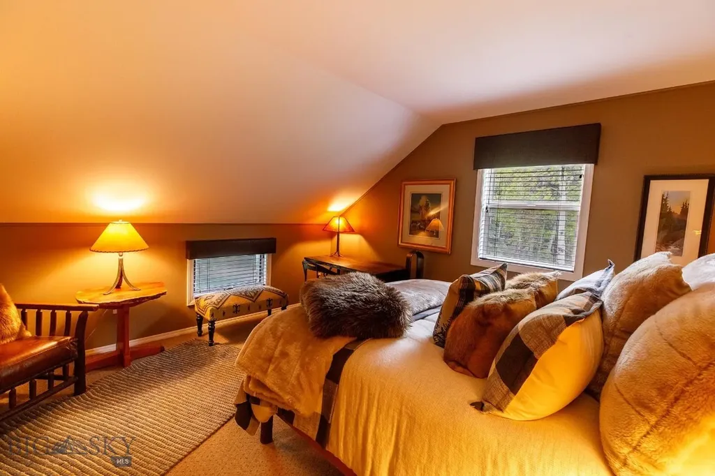 23 And 24 Moose Haven Loop Mcleod MT 59052