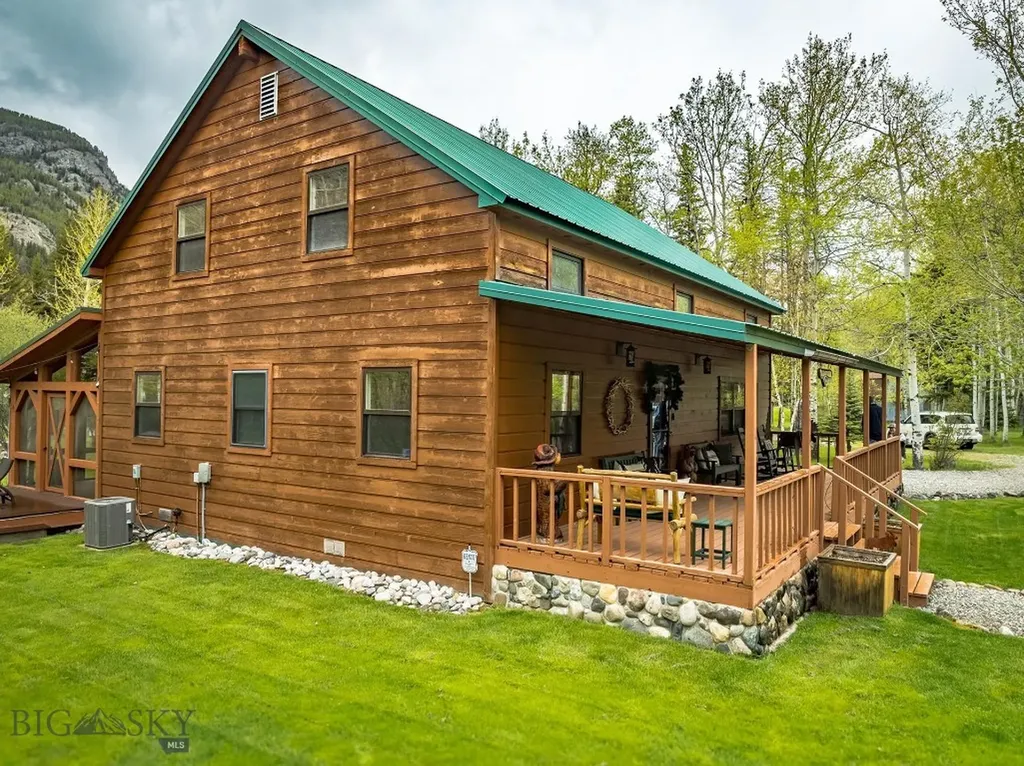 23 And 24 Moose Haven Loop Mcleod MT 59052