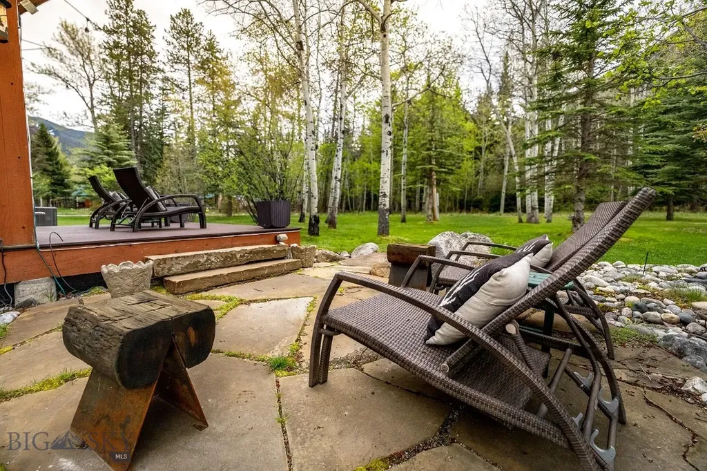 23 And 24 Moose Haven Loop Mcleod MT 59052