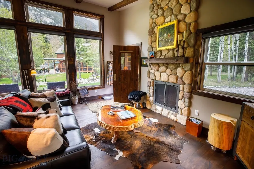 23 And 24 Moose Haven Loop Mcleod MT 59052