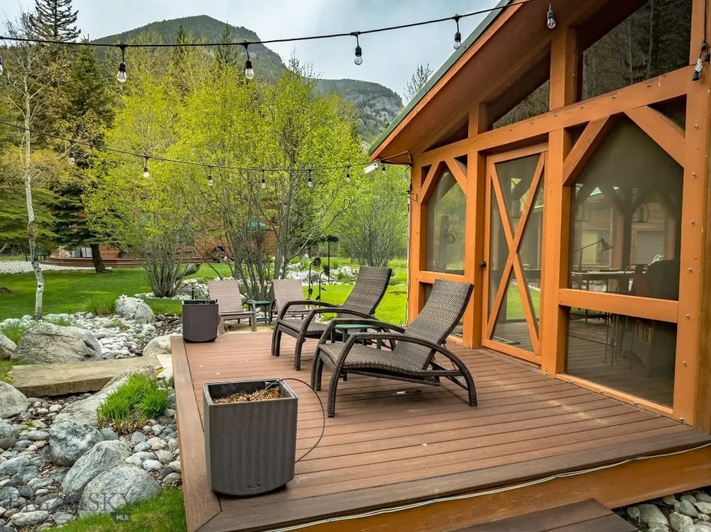 23 And 24 Moose Haven Loop Mcleod MT 59052