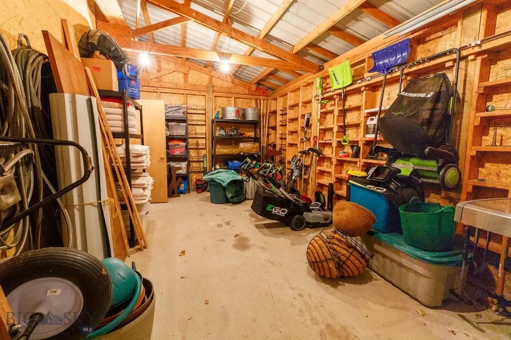 23 And 24 Moose Haven Loop Mcleod MT 59052