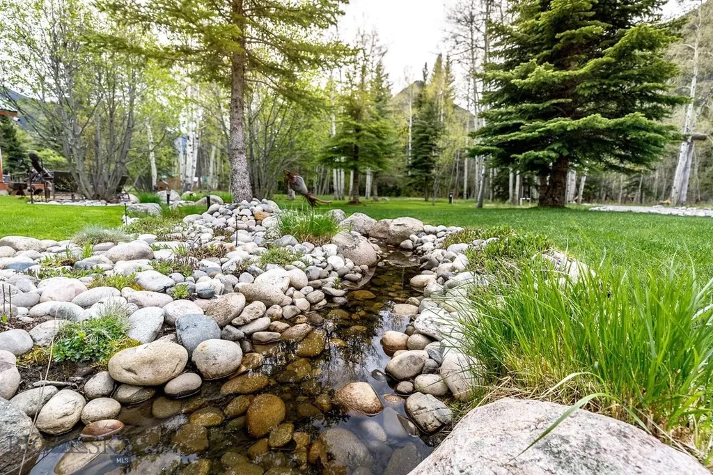 23 And 24 Moose Haven Loop Mcleod MT 59052