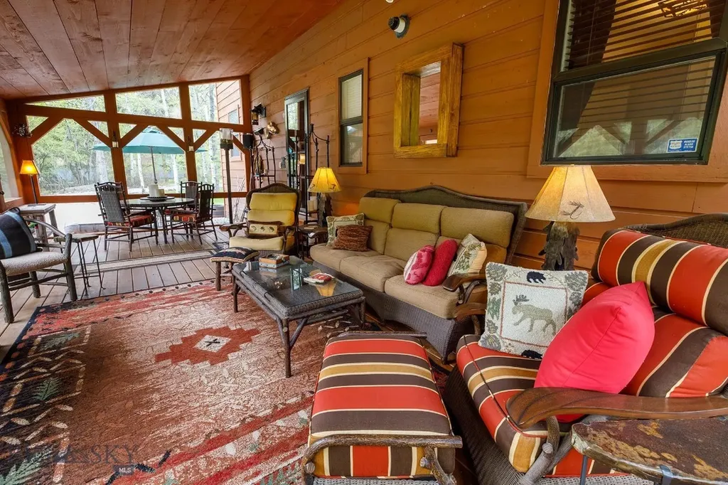 23 And 24 Moose Haven Loop Mcleod MT 59052