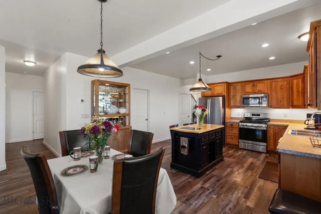 1165 Stewart Loop Bozeman MT 59718