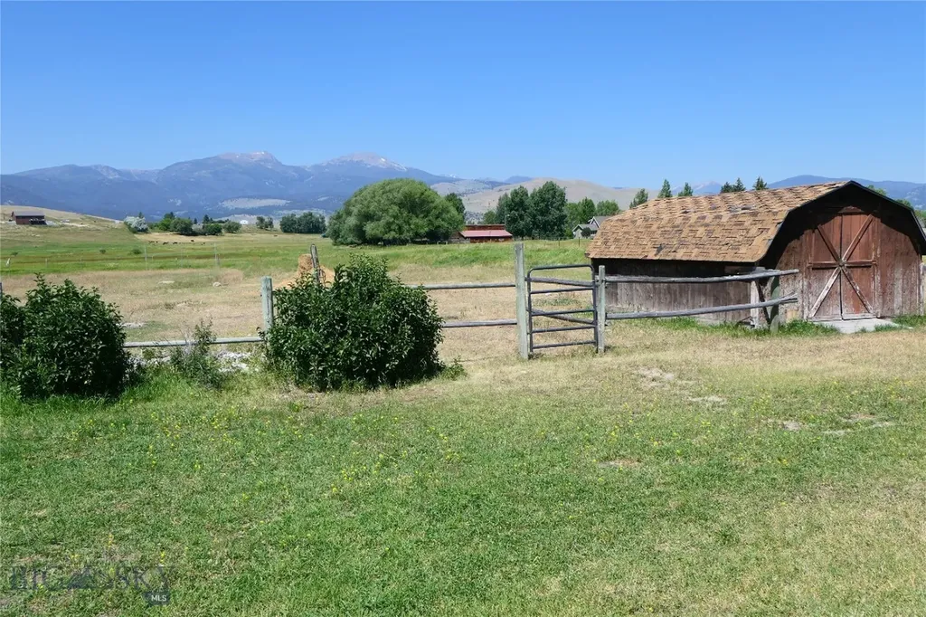 5559 287 N Highway 287 Highway Mcallister MT 59740