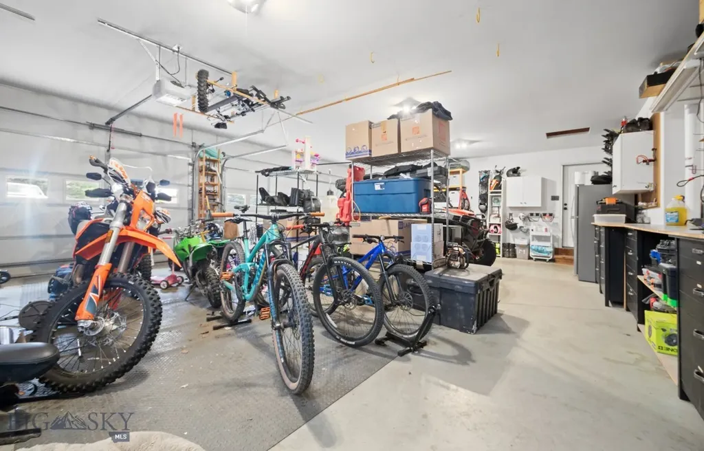 3015 Branding Iron Road Bozeman MT 59715