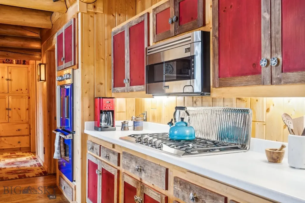 238 Great Gray Hollow Gallatin Gateway MT 59730