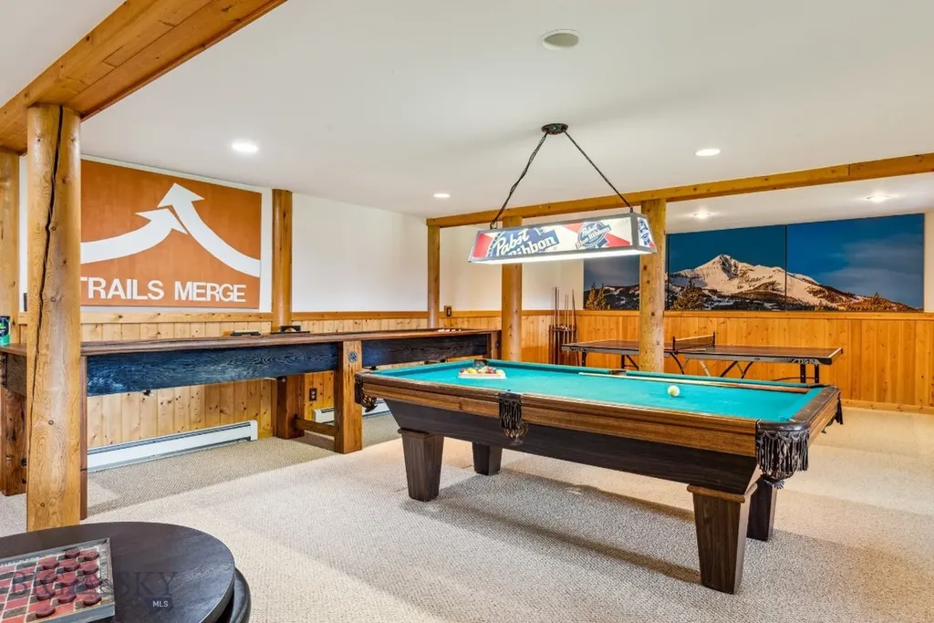 238 Great Gray Hollow Gallatin Gateway MT 59730