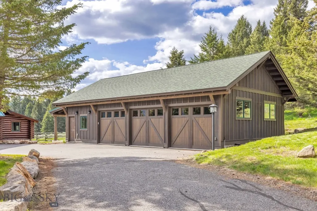 238 Great Gray Hollow Gallatin Gateway MT 59730