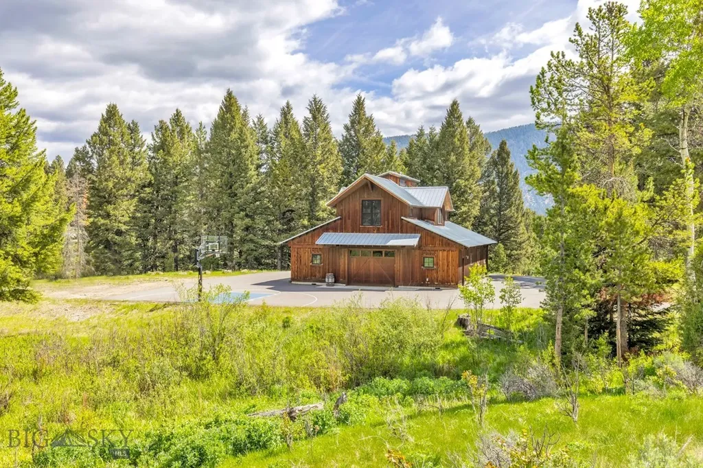 238 Great Gray Hollow Gallatin Gateway MT 59730