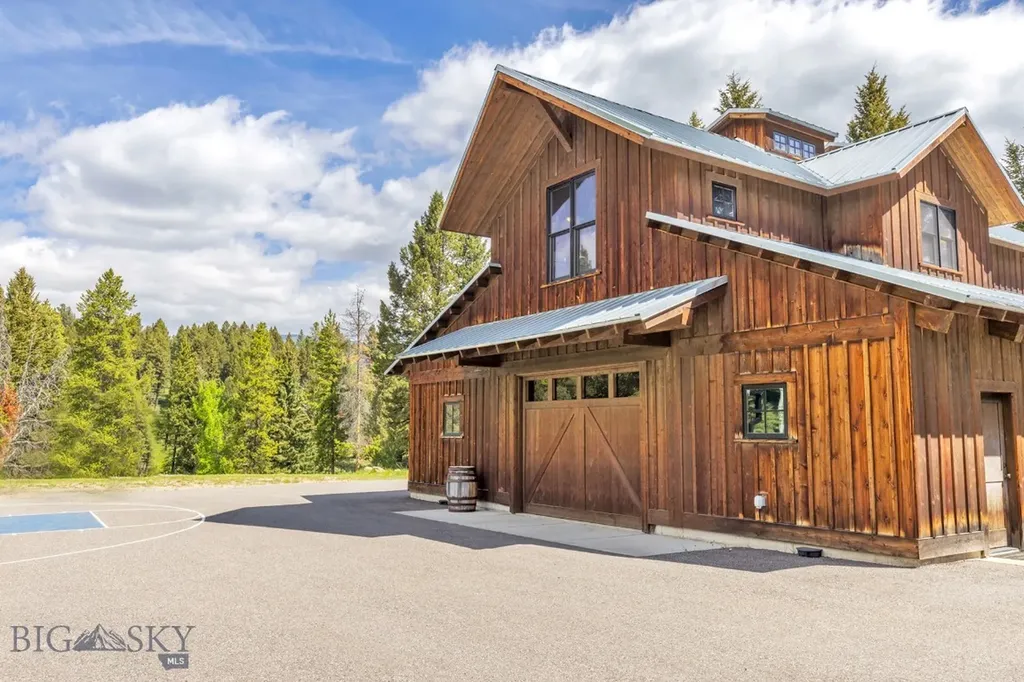 238 Great Gray Hollow Gallatin Gateway MT 59730