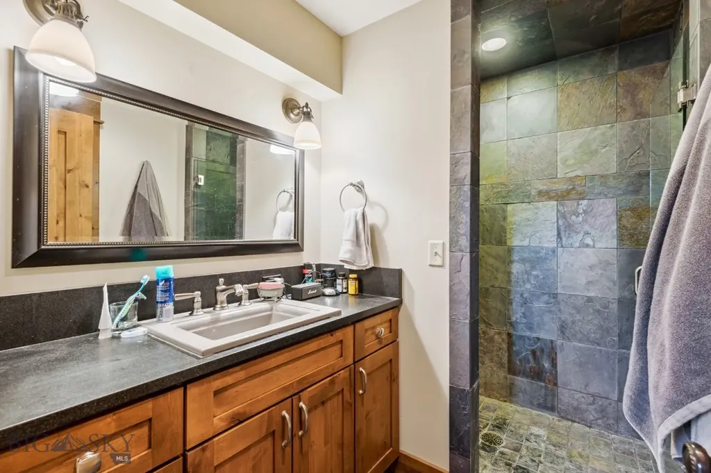 238 Great Gray Hollow Gallatin Gateway MT 59730