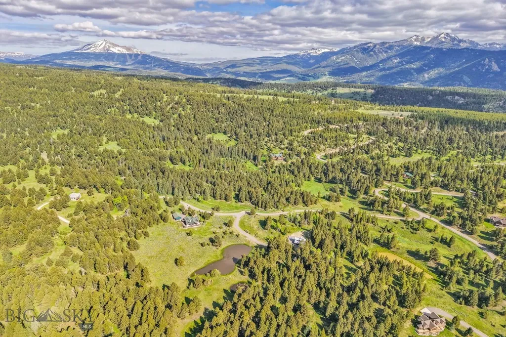238 Great Gray Hollow Gallatin Gateway MT 59730