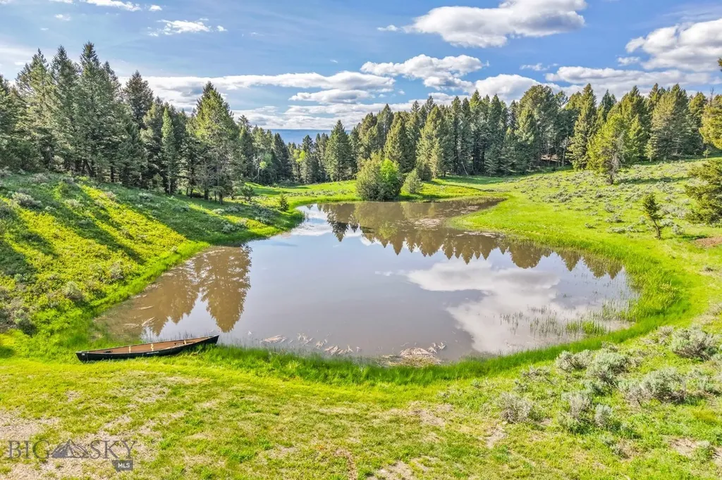 238 Great Gray Hollow Gallatin Gateway MT 59730
