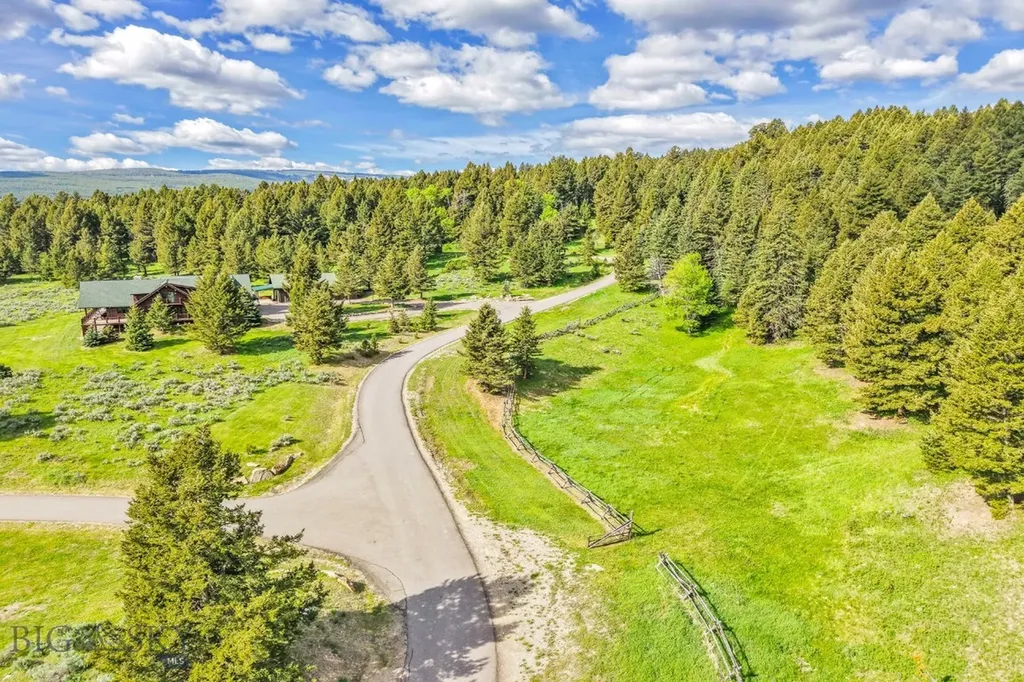 238 Great Gray Hollow Gallatin Gateway MT 59730