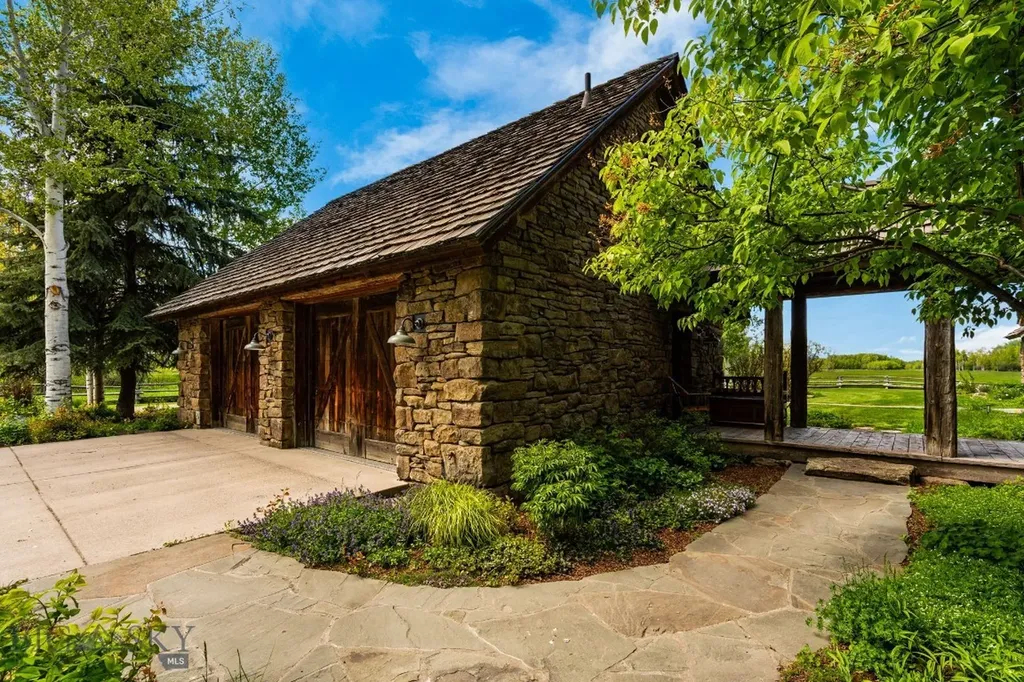 5350 River Road Bozeman MT 59718