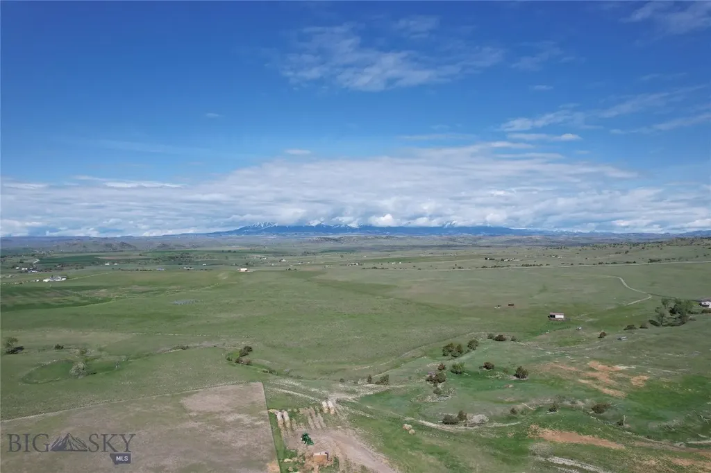 307 Howie Road Big Timber MT 59011