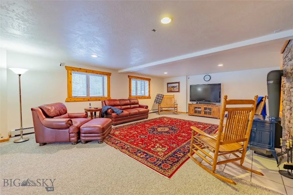 805 Georgetown Lake Road Anaconda MT 59711