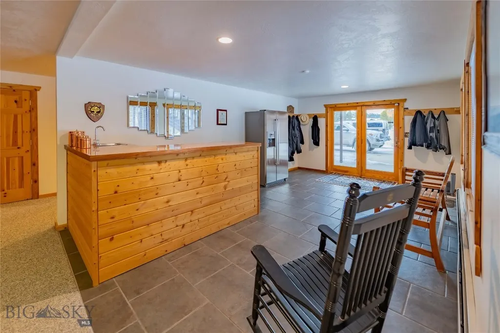 805 Georgetown Lake Road Anaconda MT 59711