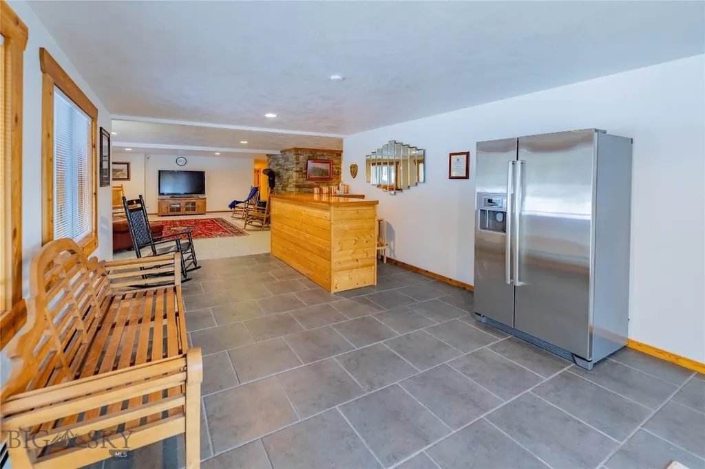 805 Georgetown Lake Road Anaconda MT 59711